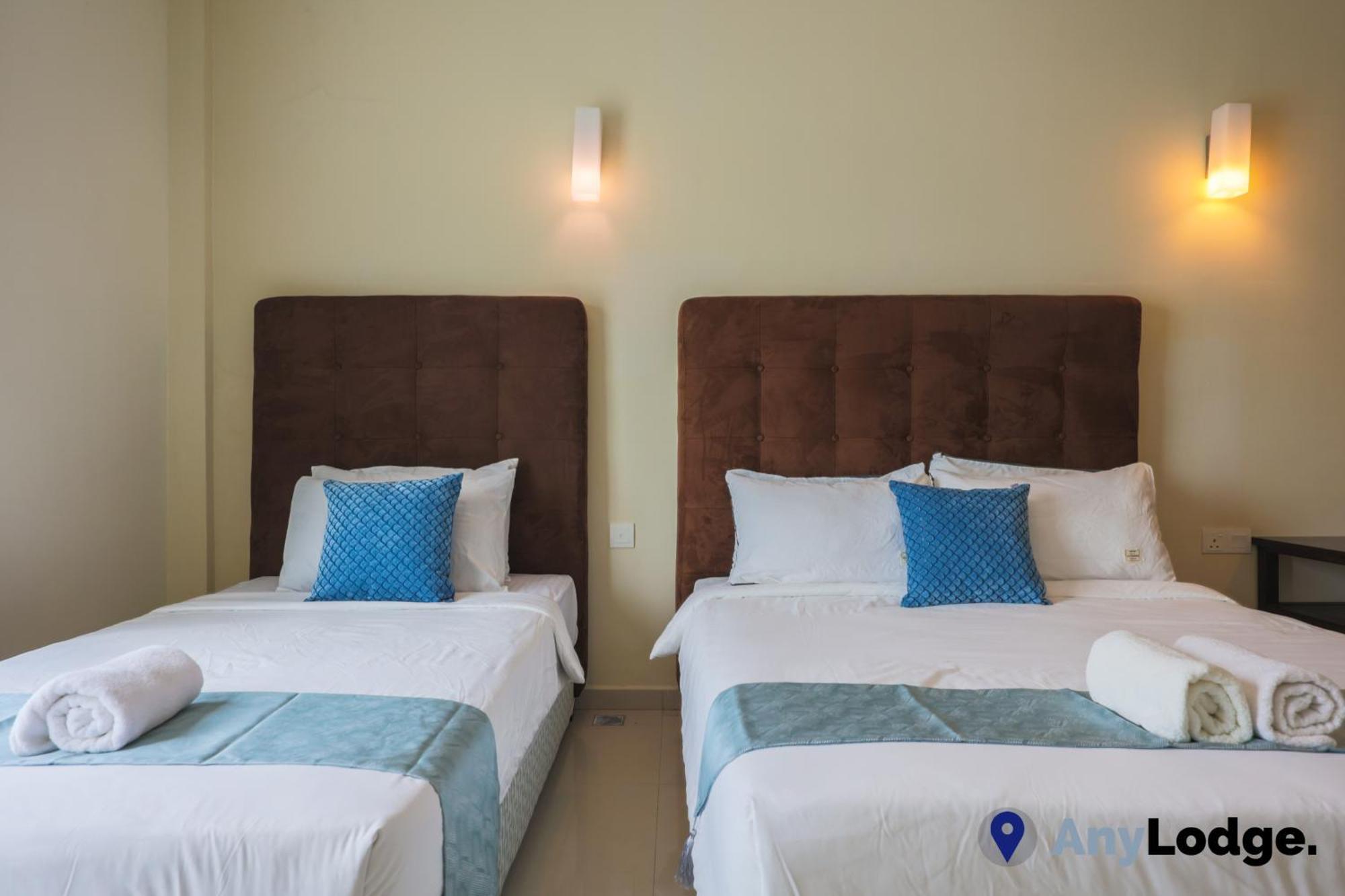 Anylodge Waterfront Marina Island Pangkor Lumut Bagian luar foto