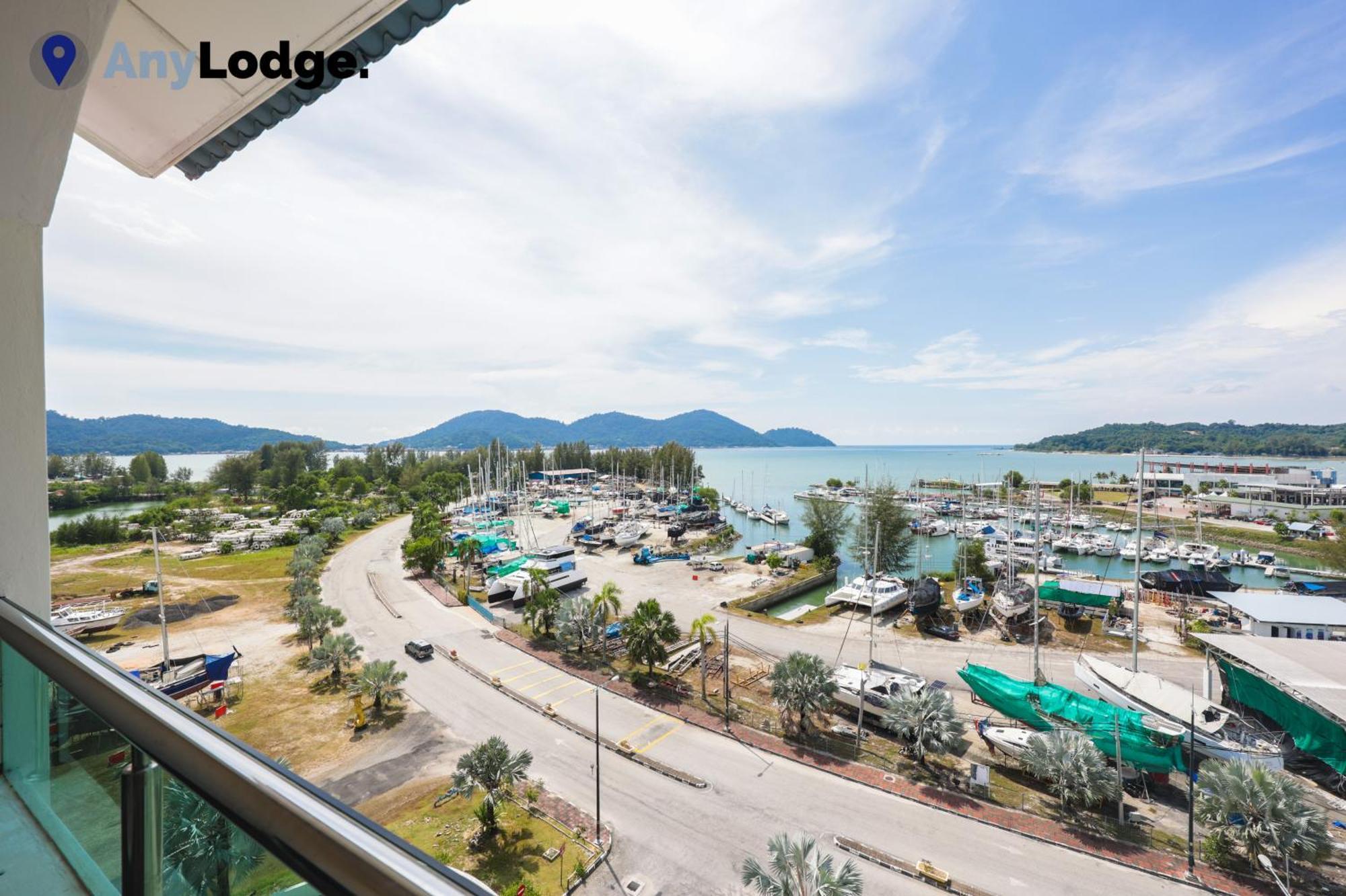 Anylodge Waterfront Marina Island Pangkor Lumut Bagian luar foto